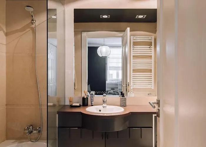 דירה Tanigawa - 2 Bedrooms In Santo Antonio ליסבון
