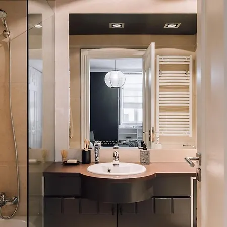 Apartamento Tanigawa - 2 Bedrooms In Santo Antonio Lisboa