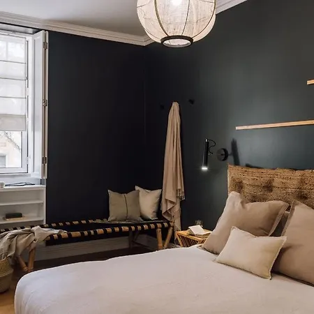 Tanigawa - 2 Bedrooms In Santo Antonio アパート リスボン