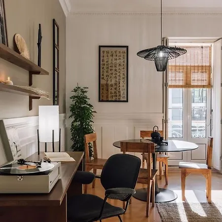 아파트 Tanigawa - 2 Bedrooms In Santo Antonio 리스본